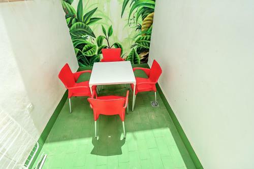 Plaza Herrer�a Central Apartments With Balconies