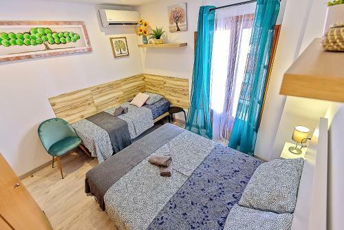 Plaza Herrer�a Central Apartments With Balconies