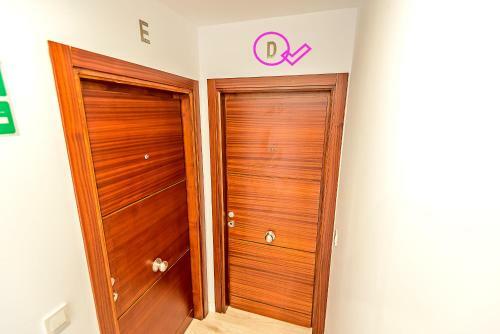Plaza Herrer�a Central Apartments With Balconies