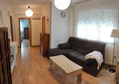 Apartamento de 2 Habitaciones A Un Paso de Bego�a