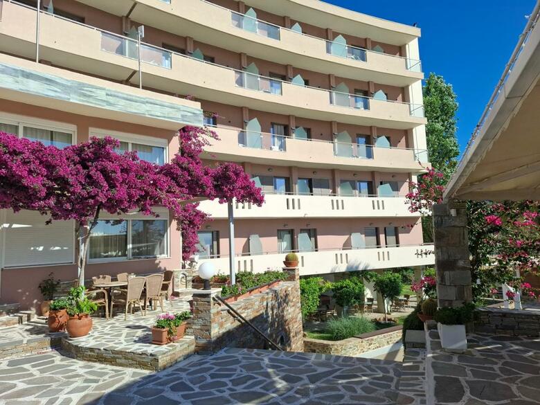 Marmari Bay Hotel