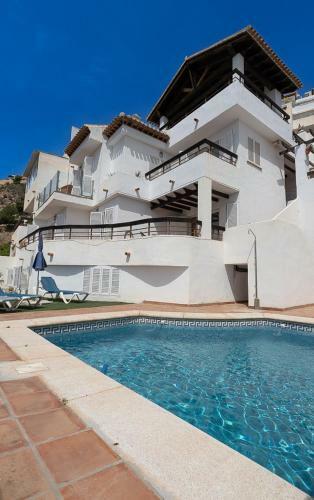 Villa On The Rocks