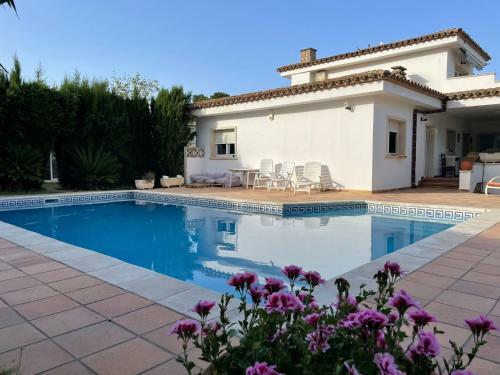 Villa En El Centro Con Vistas Al Mar