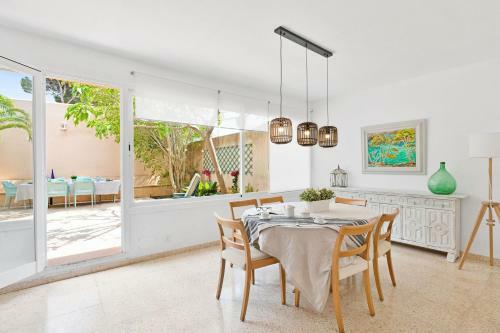 Villa Can Contest�