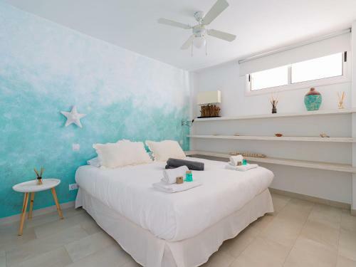 Apartamento Beautiful Ocean Views - 100m From Beach - Balcony & Pool