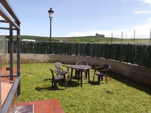 Apartamento Bajo Con Jardin 2 Dorm, Urb Piscina