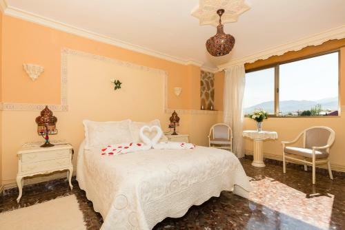 B&B Habitaciones Iraizas Con Piscina
