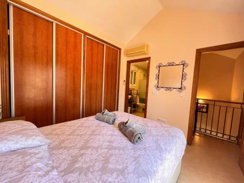Mediterranean Style Quad House In Lomas de Cabo Roig Cr0663