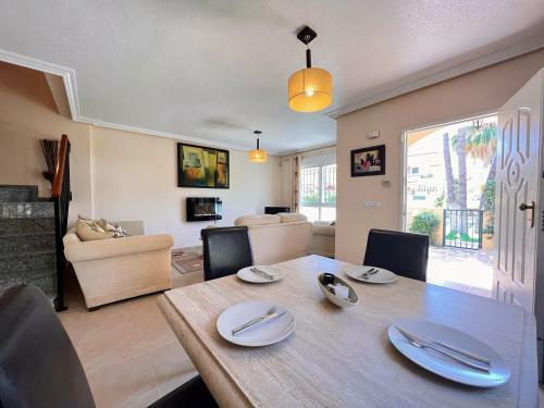 Mediterranean Style Quad House In Lomas de Cabo Roig Cr0663