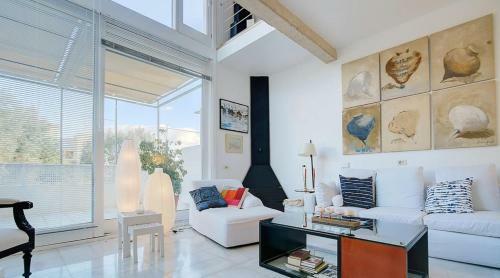 Villa Bonanova Style
