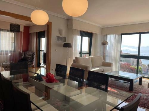 Impresionante Chalet En Segunda L�nea de Playa