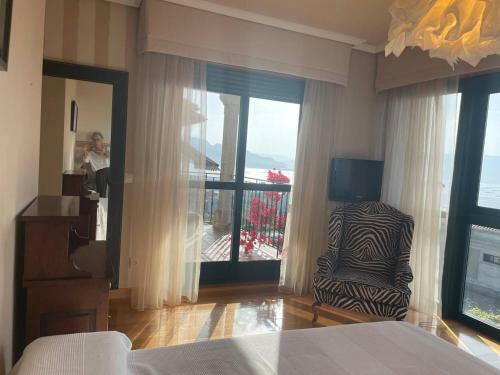 Impresionante Chalet En Segunda L�nea de Playa