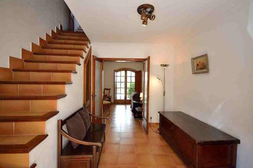 Townhouse With Jacuzzi In Pollensa