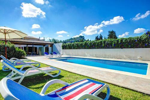 Villa Llobiner By Villa Plus