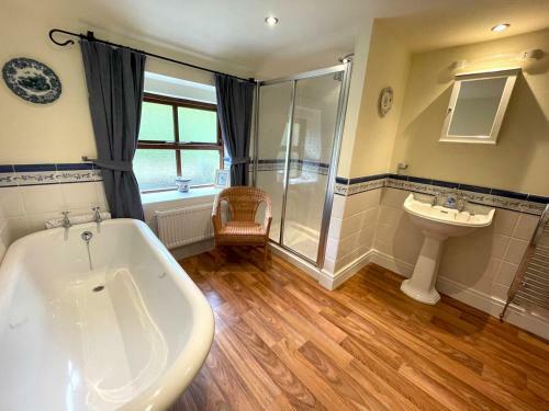 Pass The Keys Beautiful Scottish Cottage In Outstanding Location