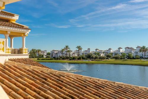 Stunning 2 Bedroom 2 Bathroom Town House - Ce7lt