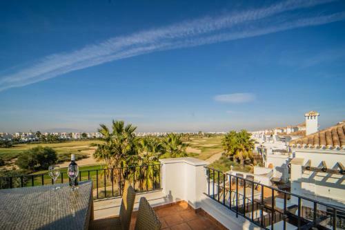 Stunning 2 Bedroom 2 Bathroom Town House - Ce7lt