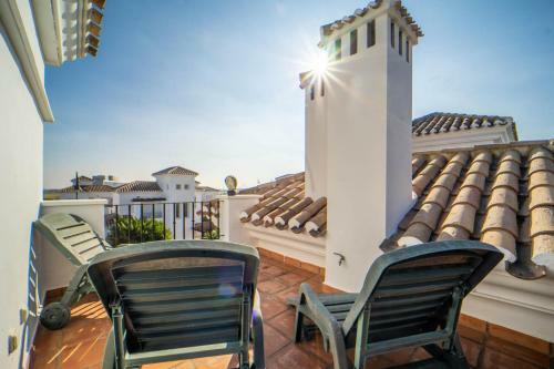 Stunning 2 Bedroom 2 Bathroom Town House - Ce7lt