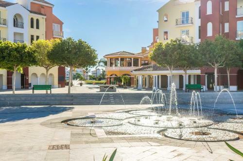 Stunning 2 Bedroom 2 Bathroom Town House - Ce7lt