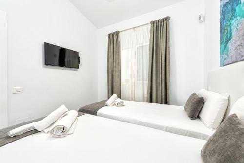 Villa Leire, Fantastic Air&bnb With Private Pool.