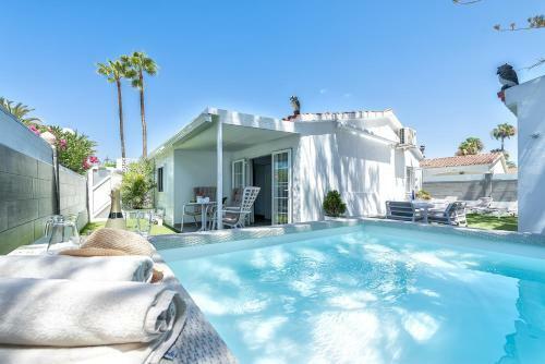 Villa Leire, Fantastic Air&bnb With Private Pool.