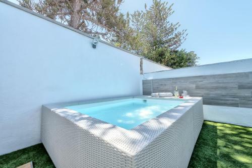 Villa Leire, Fantastic Air&bnb With Private Pool.