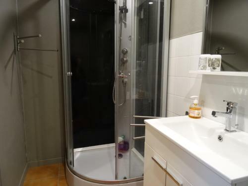 Hostal Datcha Bourguignonne