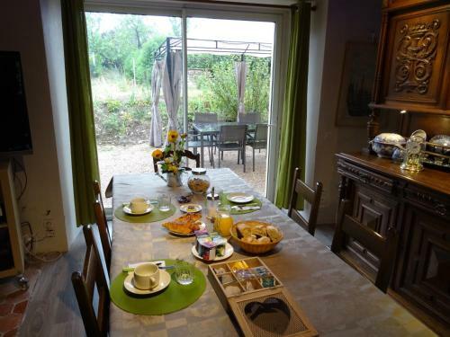 Hostal Datcha Bourguignonne