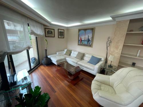 Apartamento Duplex Con Piscina Y Garaje Cerca de La Playa