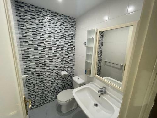 Apartamento Duplex Con Piscina Y Garaje Cerca de La Playa