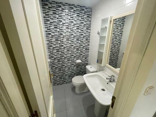 Apartamento Duplex Con Piscina Y Garaje Cerca de La Playa