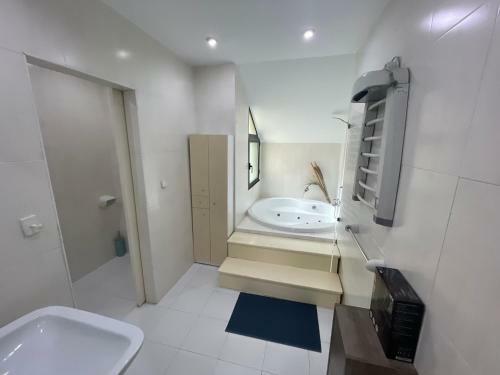Apartamento Duplex Con Piscina Y Garaje Cerca de La Playa