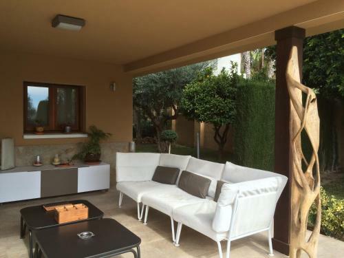 Hostal Room In Chalet - Cozy Private House With Pool, Bb