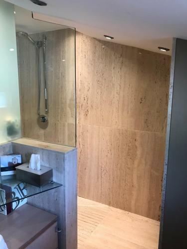 Hostal Room In Chalet - Cozy Private House With Pool, Bb