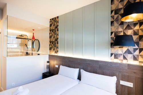 Hostal Urbaia Rooms