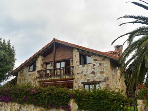 Precioso Chalet Con Jard�n En Somo
