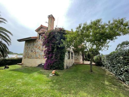 Precioso Chalet Con Jard�n En Somo