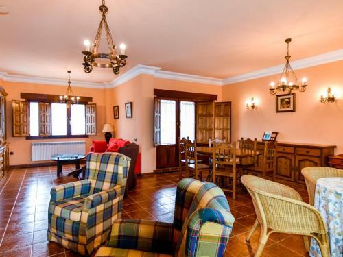 Precioso Chalet Con Jard�n En Somo