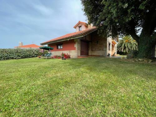 Precioso Chalet Con Jard�n En Somo