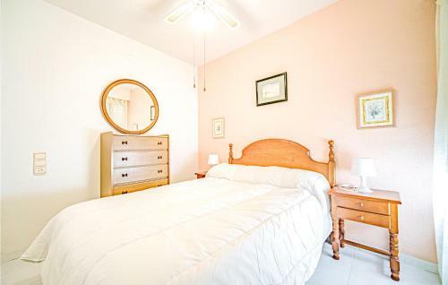Awesome Apartment In Sueca With Wifi And 3 Bedrooms