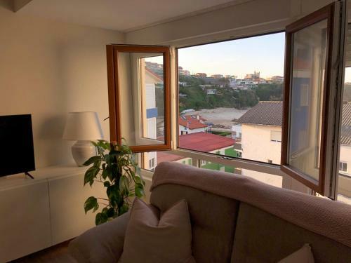 Apartamento A Pie de Playa, Parking Privado, Reci�n Reformado