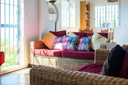 Stylish Villa With Lovely Sea And Mountain Views