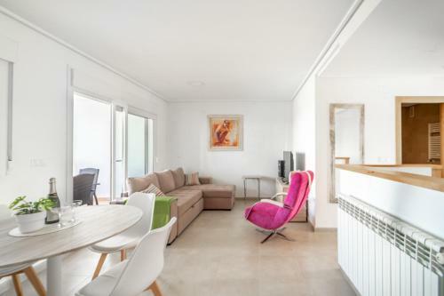 Bright Two Bedroom Apartment - Ra721lt
