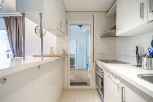 Quaint 2 Bedrooms 2 Bathrooms Town House - La40lt