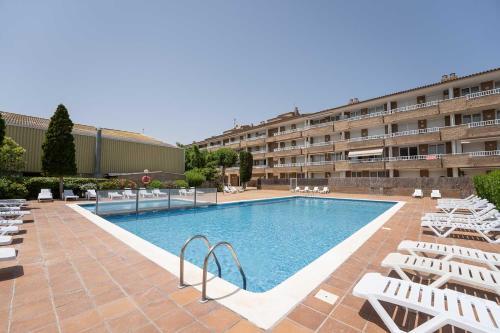 Apartments Del Sol 212
