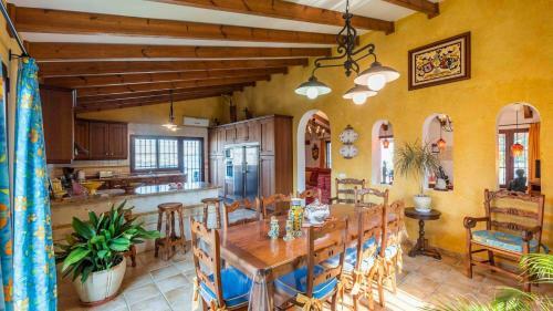 Casa Rural Cortijo Picuales Torrox By Ruralidays