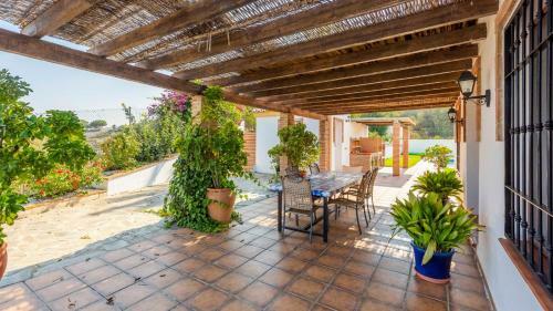 Casa Rural Cortijo Picuales Torrox By Ruralidays