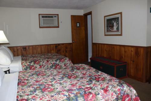 Riverside Motel
