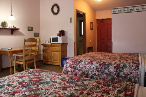Riverside Motel