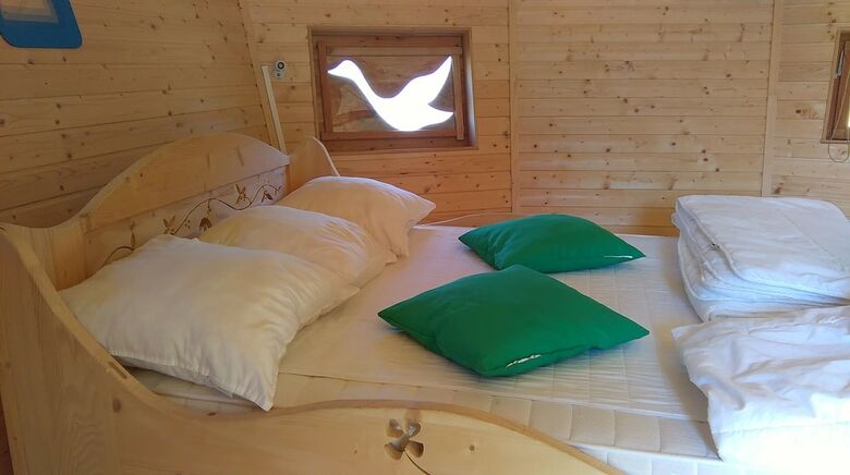 Lodge Village Flottant De Pressac